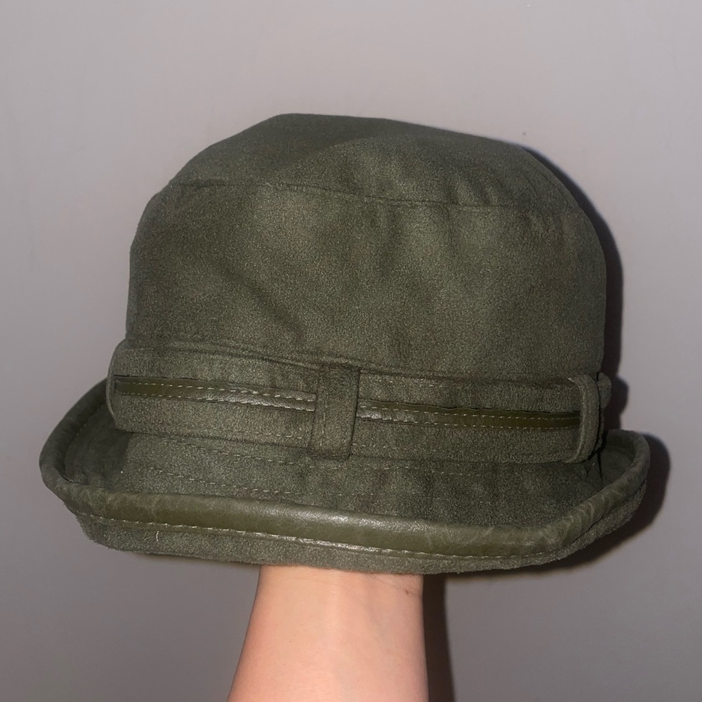 Vintage Betmar New York Women's Olive Green Futura Suede Bucket Hat OS